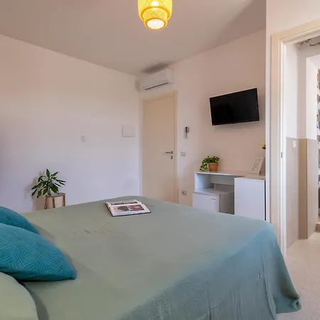 San Michele Suites&rooms Pensionat 3*